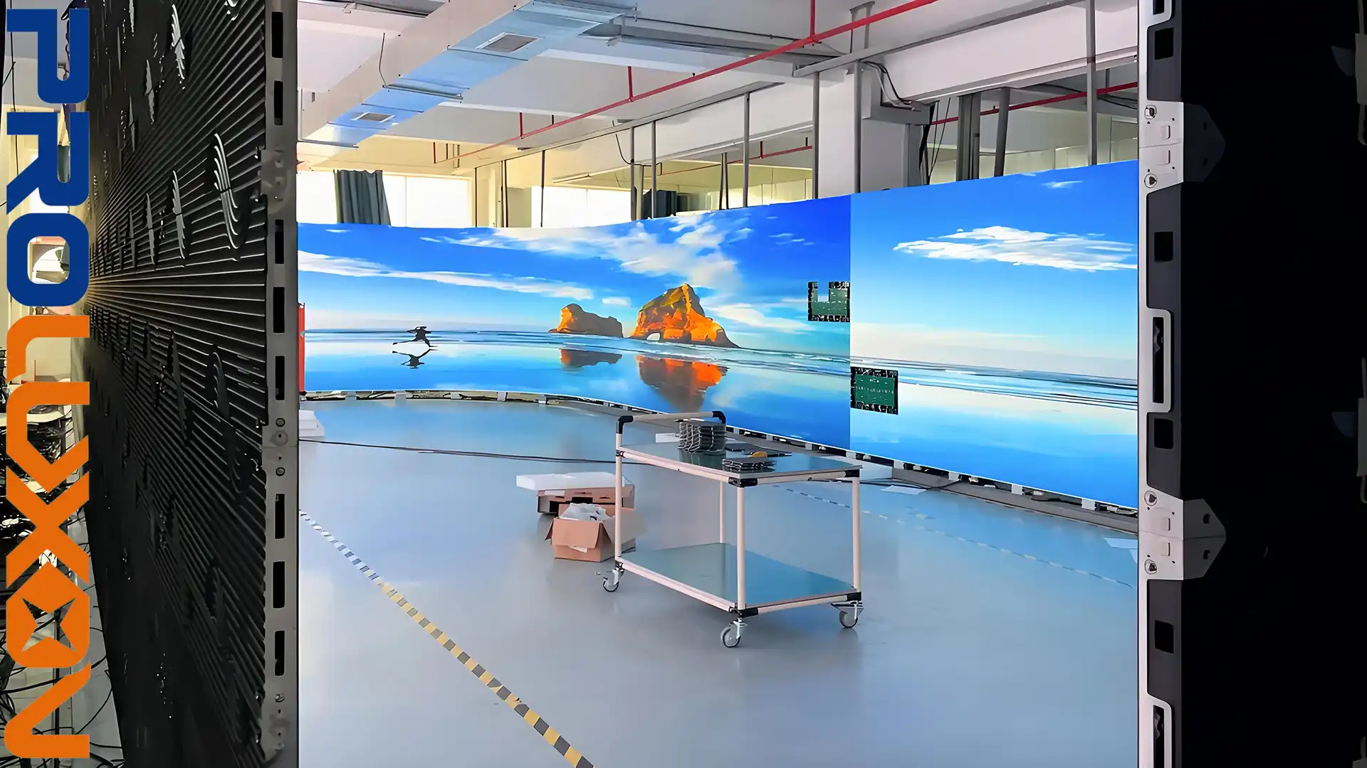 ARC CORNER SMALL PIXEL PITCH LED WALLS